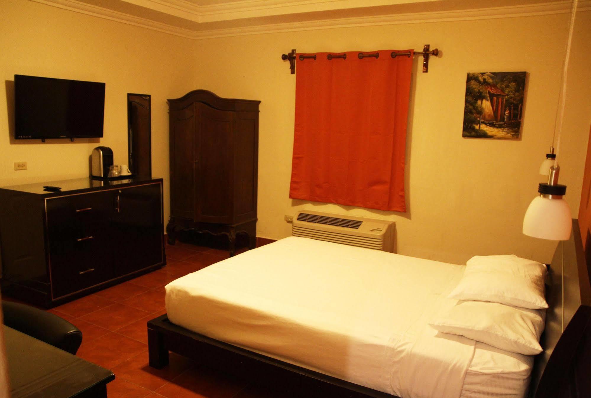 Hotel Los Altos Estelí Esterno foto